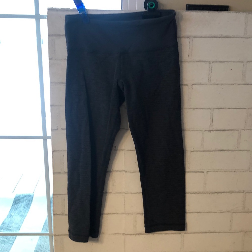 Capris - Picture 2 of 3